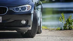 Varför parkeringsproffs inte parkerar med hjulen parallellt – fakta och myter